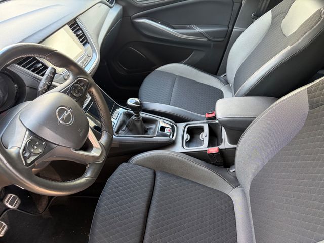 Fahrzeugabbildung Opel Grandland (X)+CarPlay+Kamera+Navi+Allw.LM+SHZ+BT