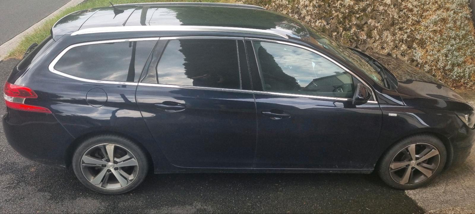 Peugeot 308 2015 — interior