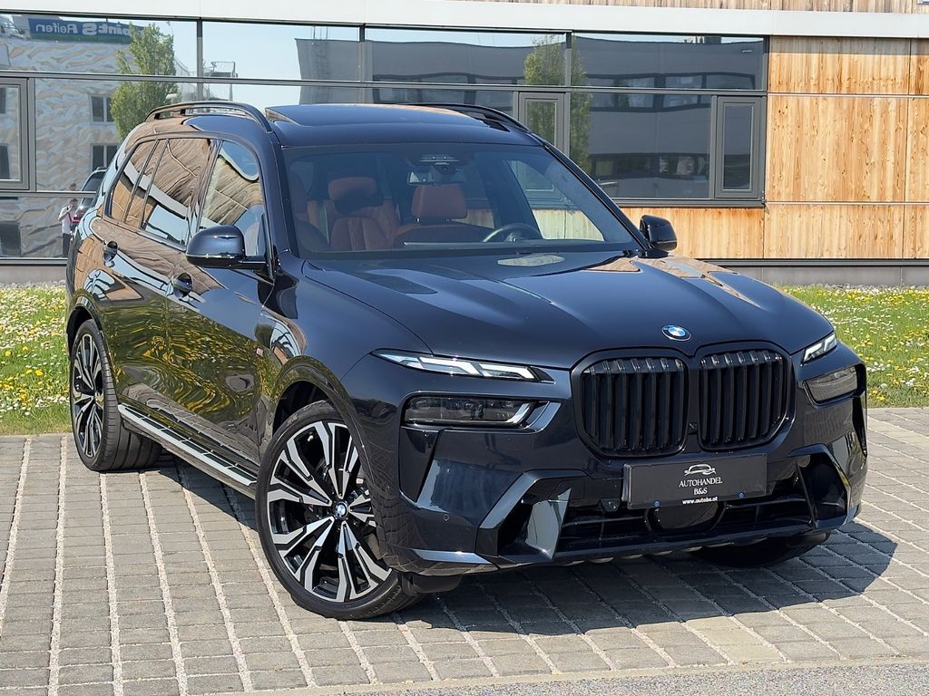Image of BMW X7