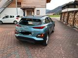 Hyundai KONA 1.6 T-GDI Trend DCT 2WD Trend - blaue Hyundai KONA