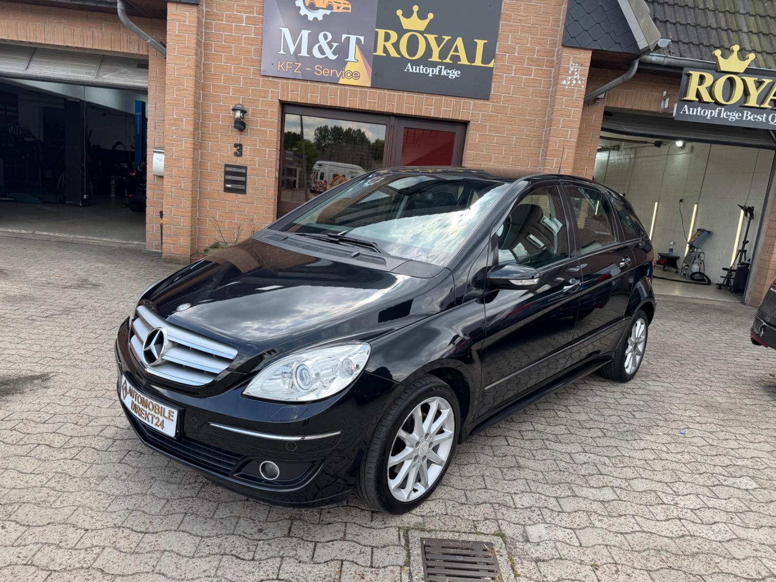 Mercedes-Benz Special Edition navi SitzH BiXenon Sportpaket