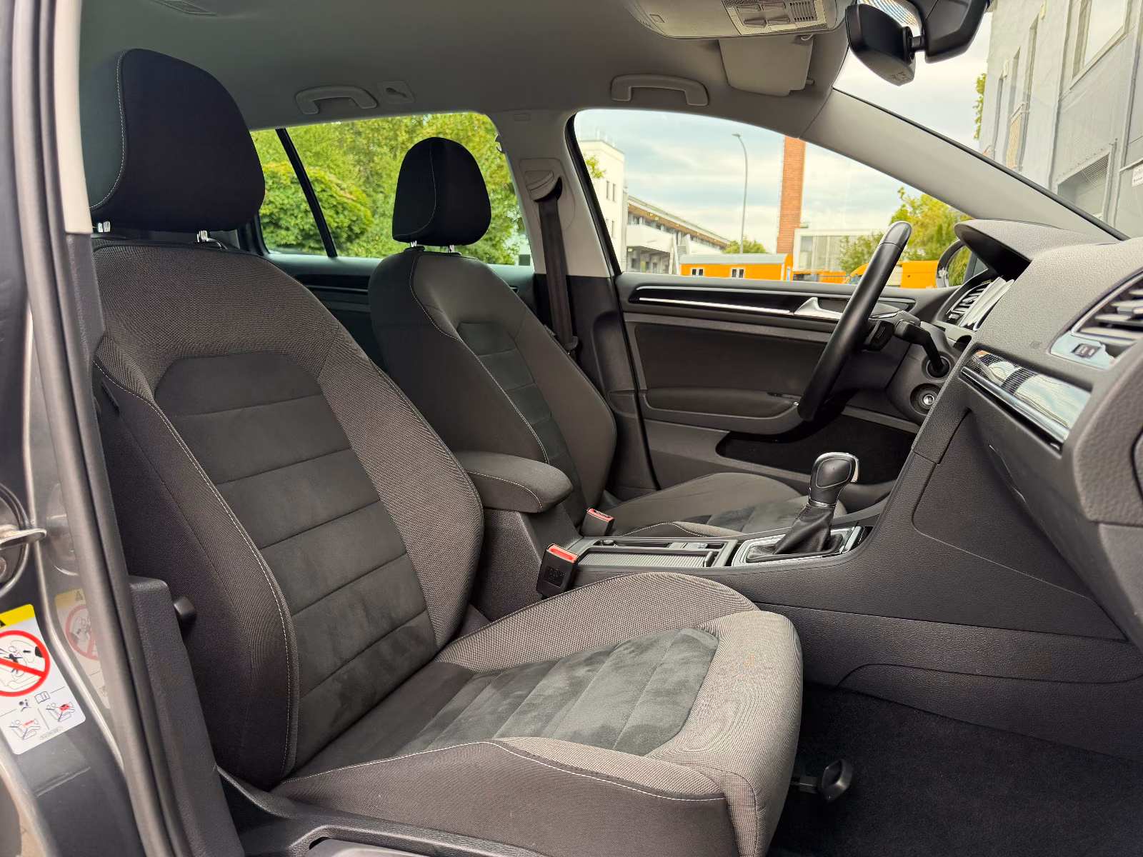 Volkswagen Golf Var. Highline*DSG*ErgoActive*LED*Navi*ACC*