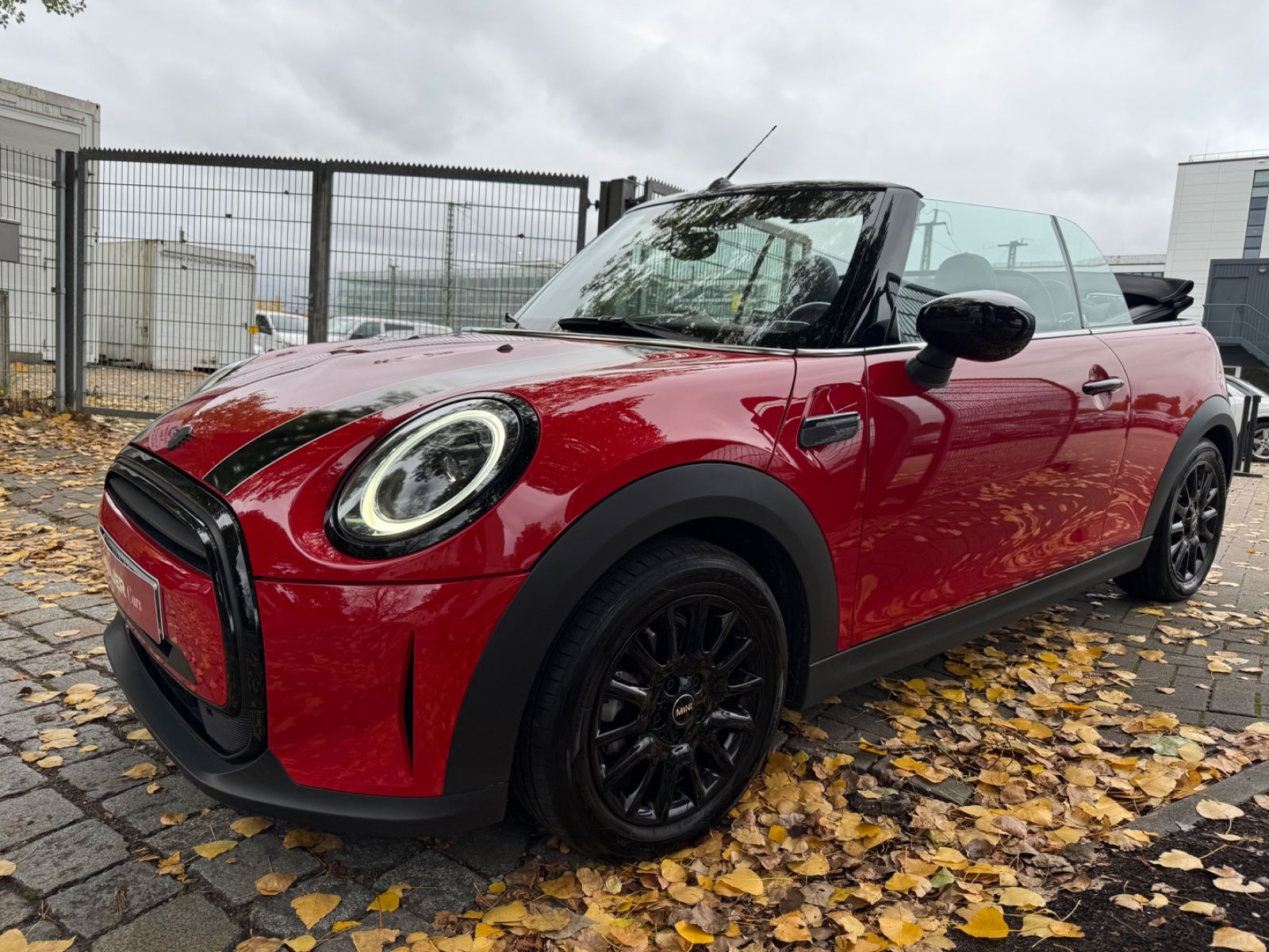 Fahrzeugabbildung MINI COOPER Cabrio Cooper*SHZ*PDC*CAM*LED