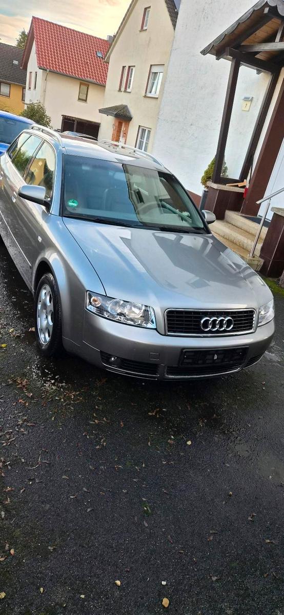 Audi A4 2004 — interior