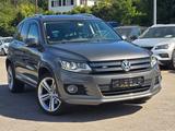 Volkswagen Tiguan Sport R Line  4Motion Panorama*Leder* - Volkswagen Tiguan mit Diesel-Antrieb: Grau