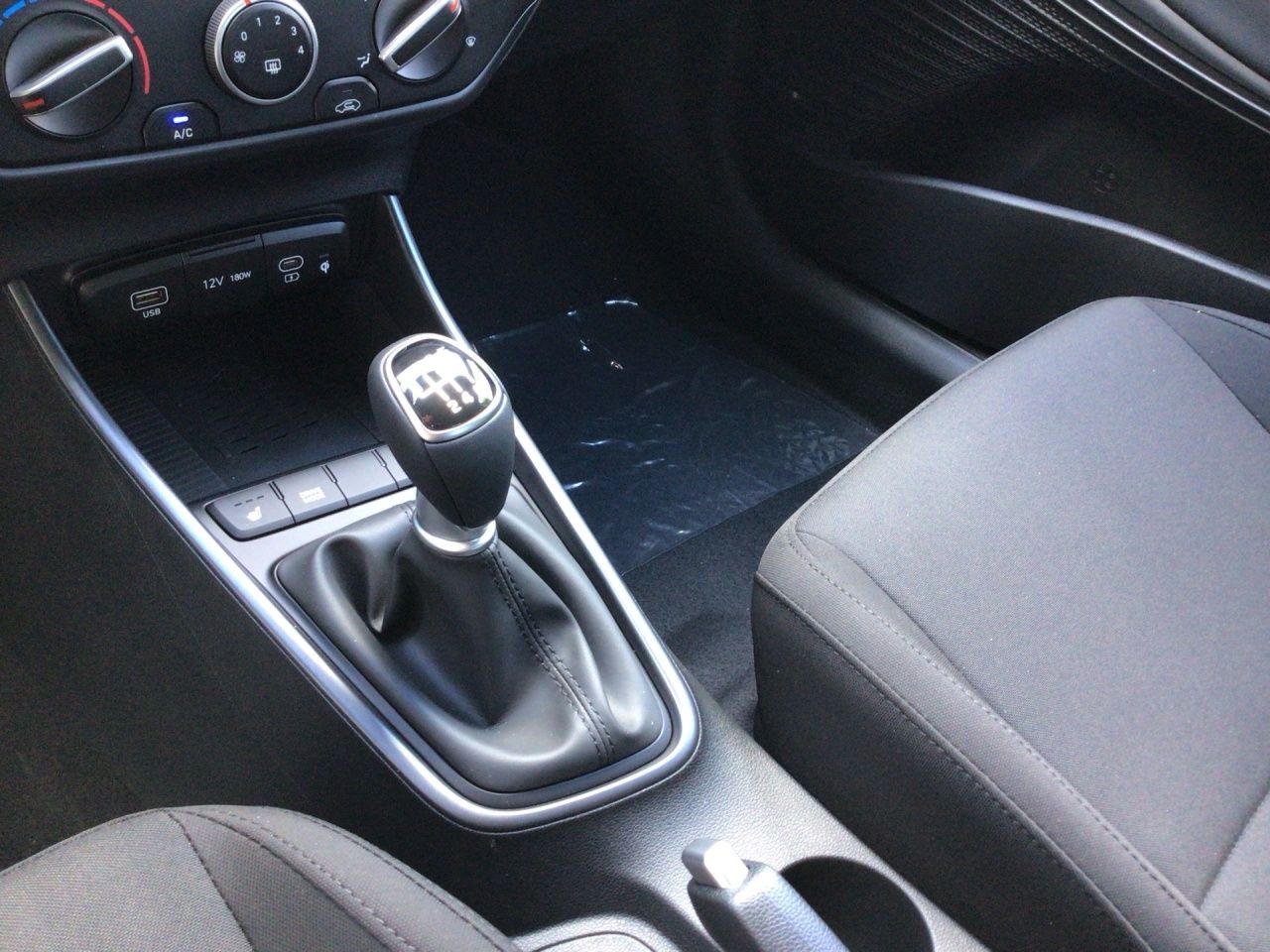 Fahrzeugabbildung Hyundai i20 TREND *BOSE*SOUNDPAKET* SpurH
