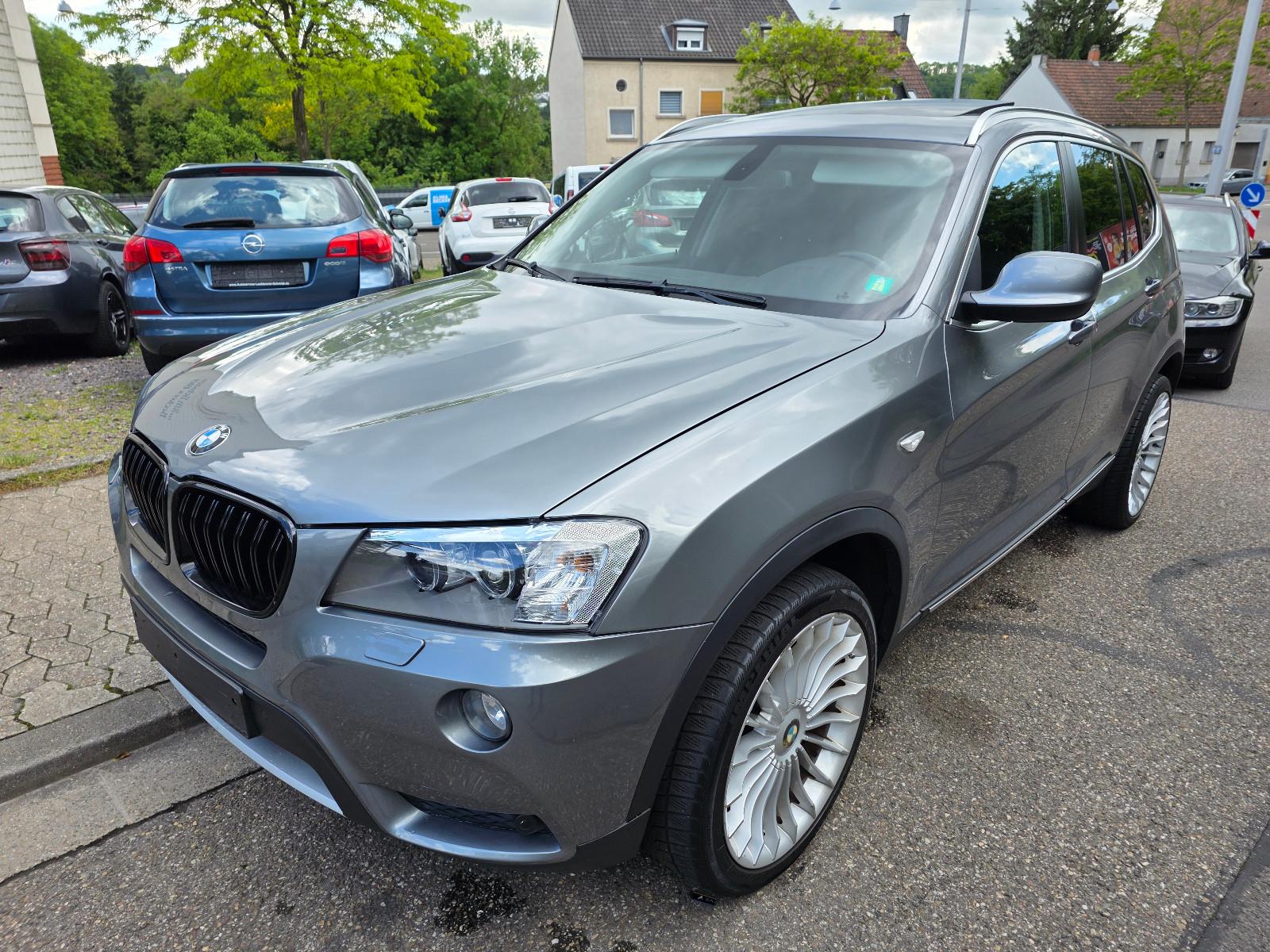 BMW X3 xDrive 20 d Panorama, Leder