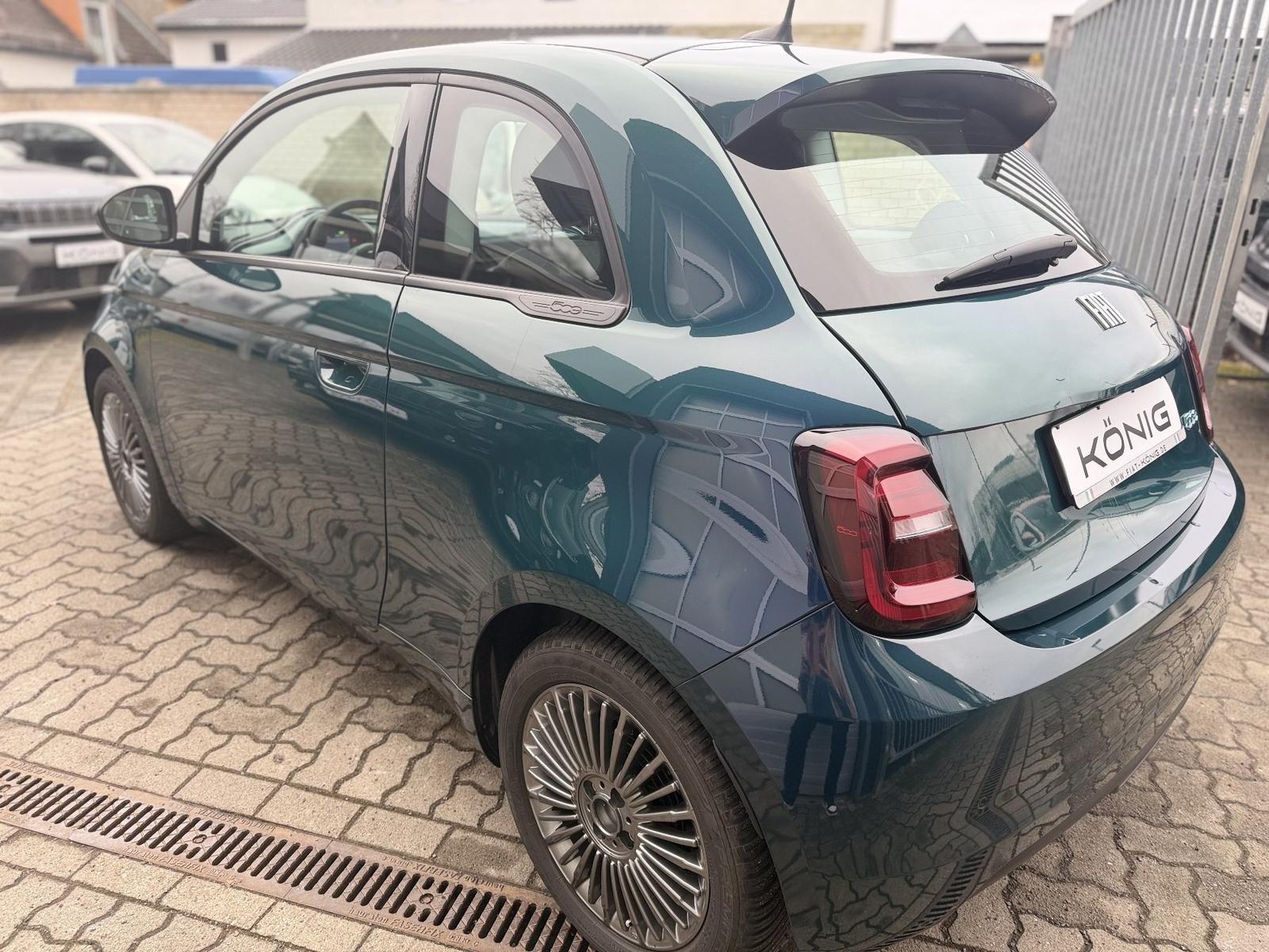 Fiat 500e Icon PDC*Carplay*SHZ