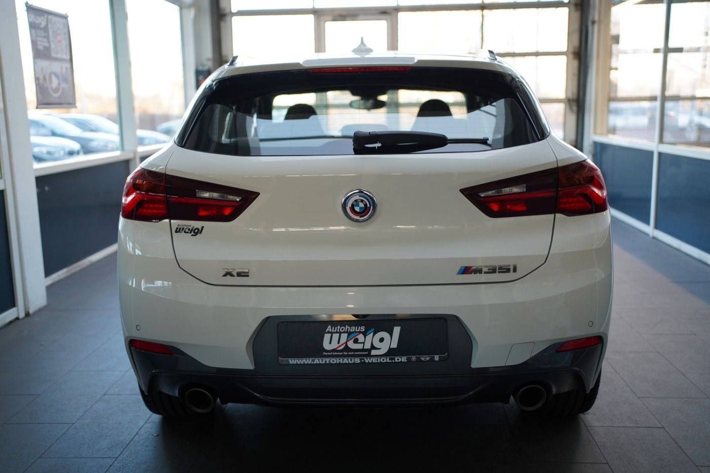 Fahrzeugabbildung BMW X2 M35i M Sport +Glasdach+HeadUp+Parkassist+Navi