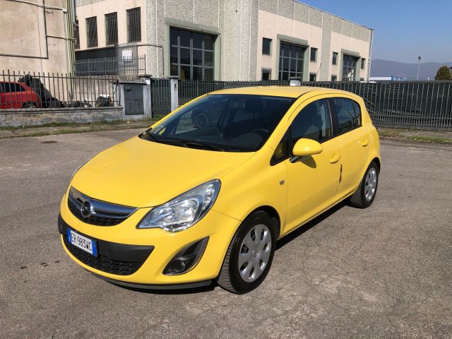 Opel Corsa 1200 Gpl 2033 neopatentati