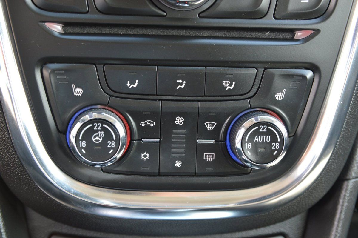 Fahrzeugabbildung Opel Mokka   Edition Winterpaket Automatik AHK