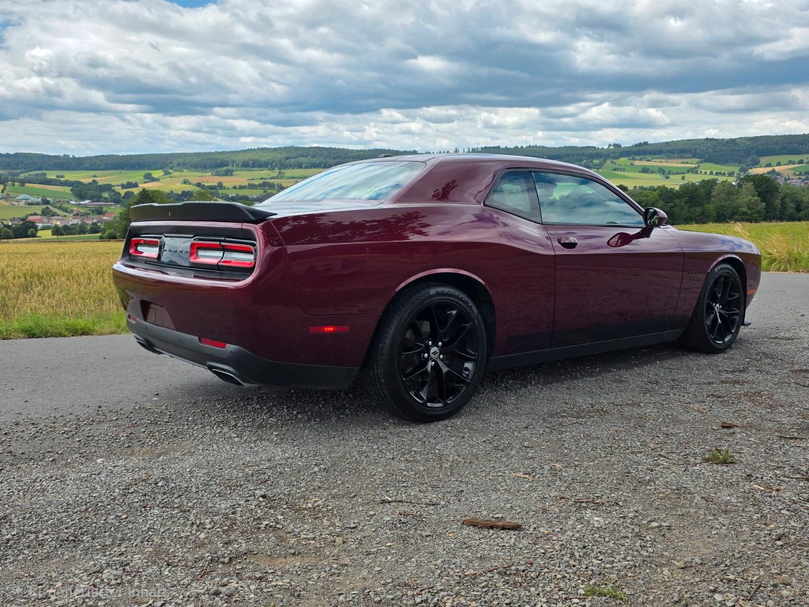 Dodge Challenger R/T 5.7 HEMI V8 Octane Red Leder, миниатюра 3