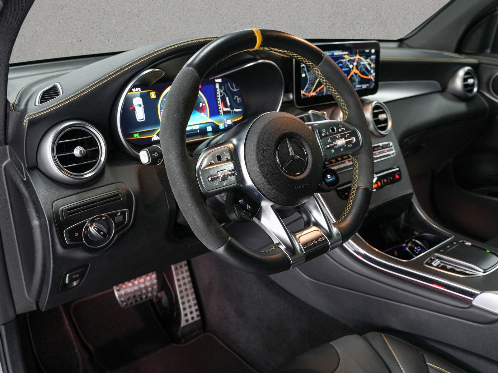 Fahrzeugabbildung Mercedes-Benz GLC 63 AMG S - Keramik|Magno|Perf.AGA|Aero|Pano