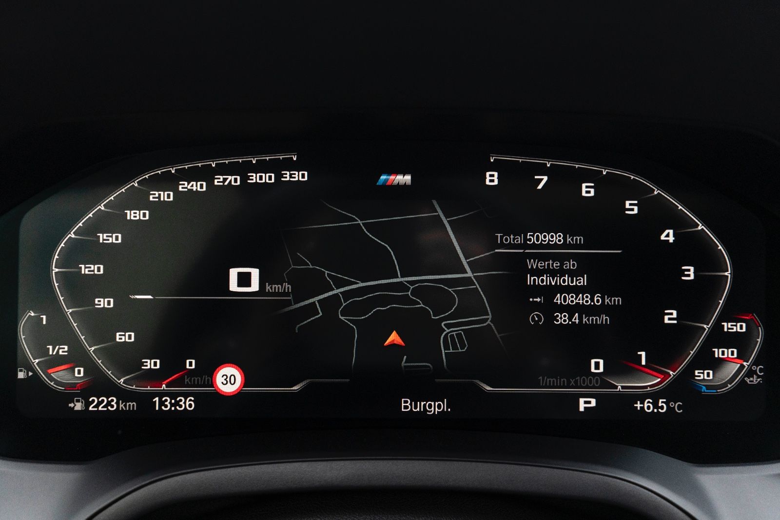 Fahrzeugabbildung BMW 330IX M-Sporpaket LED H&K TOTW CARPLAY KAM