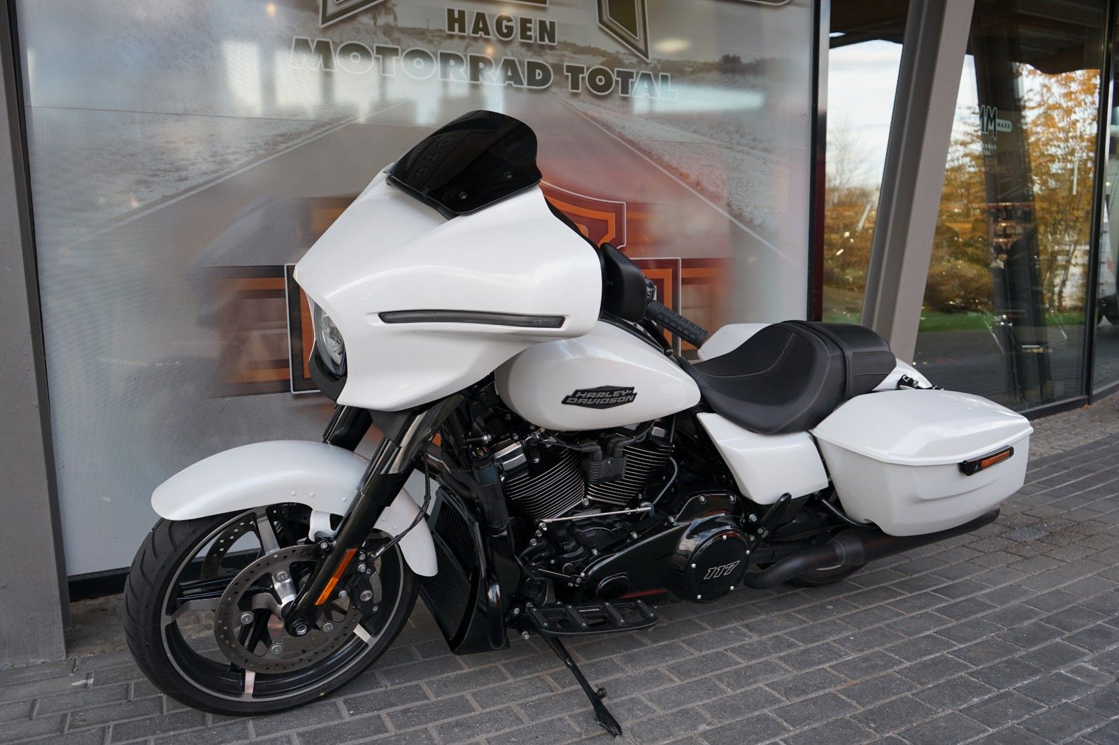 Fahrzeugabbildung Harley-Davidson Street Glide 117 FLHX MY25 - EX Demo