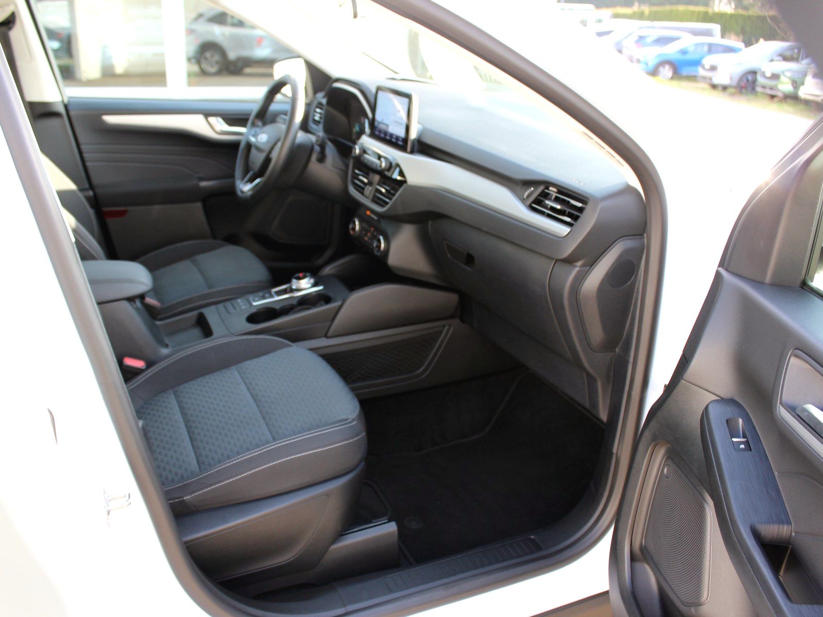 Fahrzeugabbildung Ford Kuga Plug-In Hybrid Cool & Connect