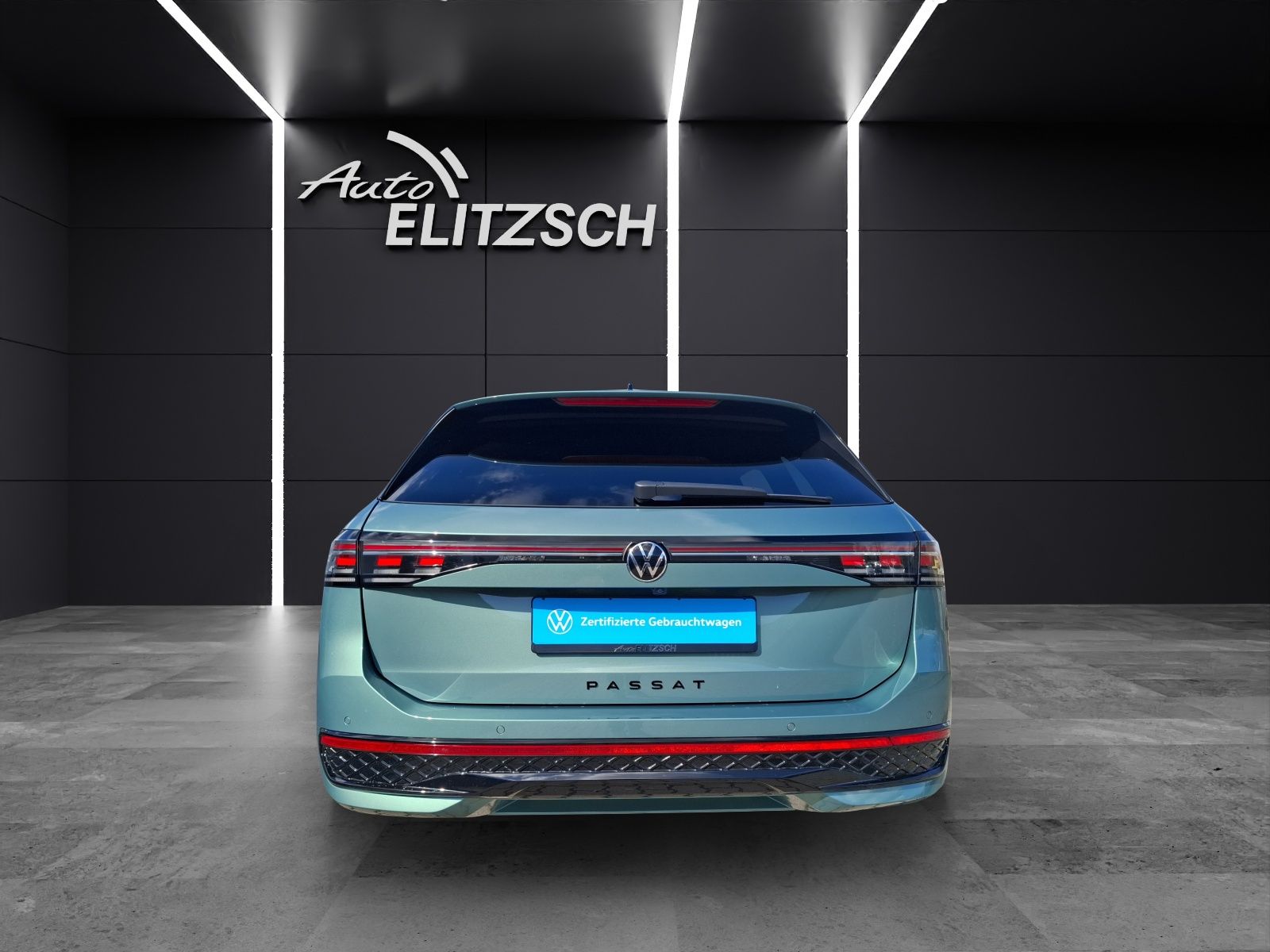 Fahrzeugabbildung Volkswagen Passat Variant TDI R-line DSG Standhzg. Matrix N