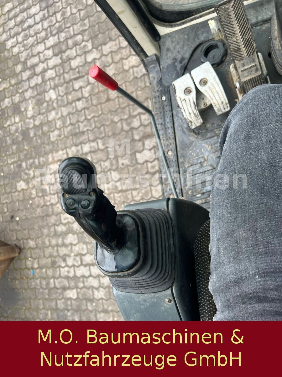 Fahrzeugabbildung Liebherr A 311 Litronic / Hammerleitung / SW / VSA / ZSA