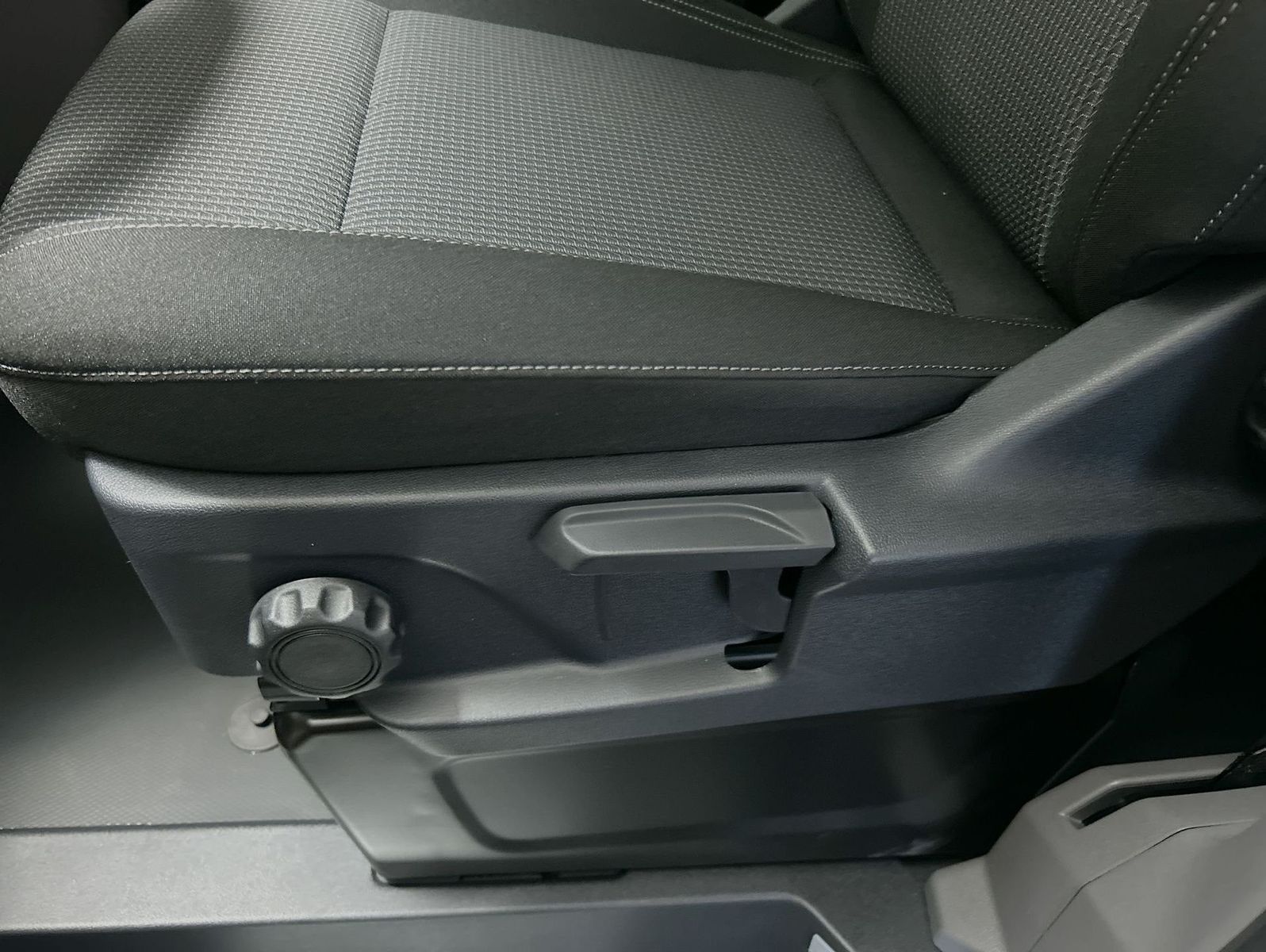 Volkswagen T7 Transporter - Bild 11