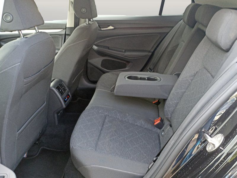 Fahrzeugansicht 17 Fahrzeugabbildung Volkswagen Golf VIII 1.5 TSI Life SMART-LINK+NAVI+LED-PLUS