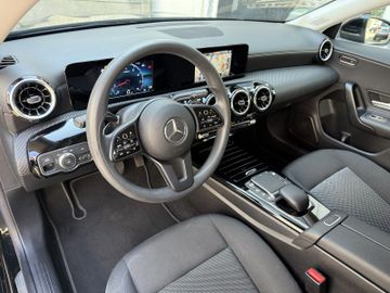 Mercedes CLA 180 Shooting Brake - 9