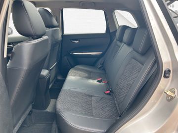 Fotografie 9 des Suzuki Vitara 1.4 Comfort+ Kamera ACC Pano Teilleder