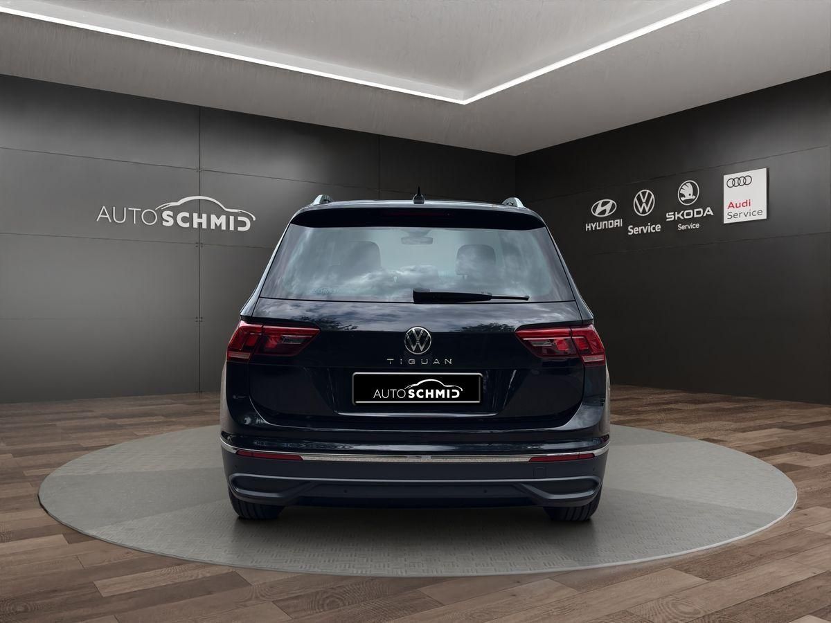 Tiguan United 2.0 TDI DSG AHK ACC PDC NAV LED