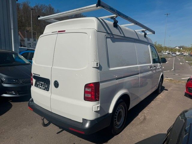 Fahrzeugabbildung Volkswagen T6 Transporter Kasten-Kombi Mittelhochdach
