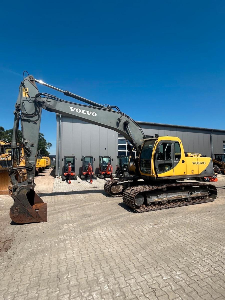 Volvo EC 210