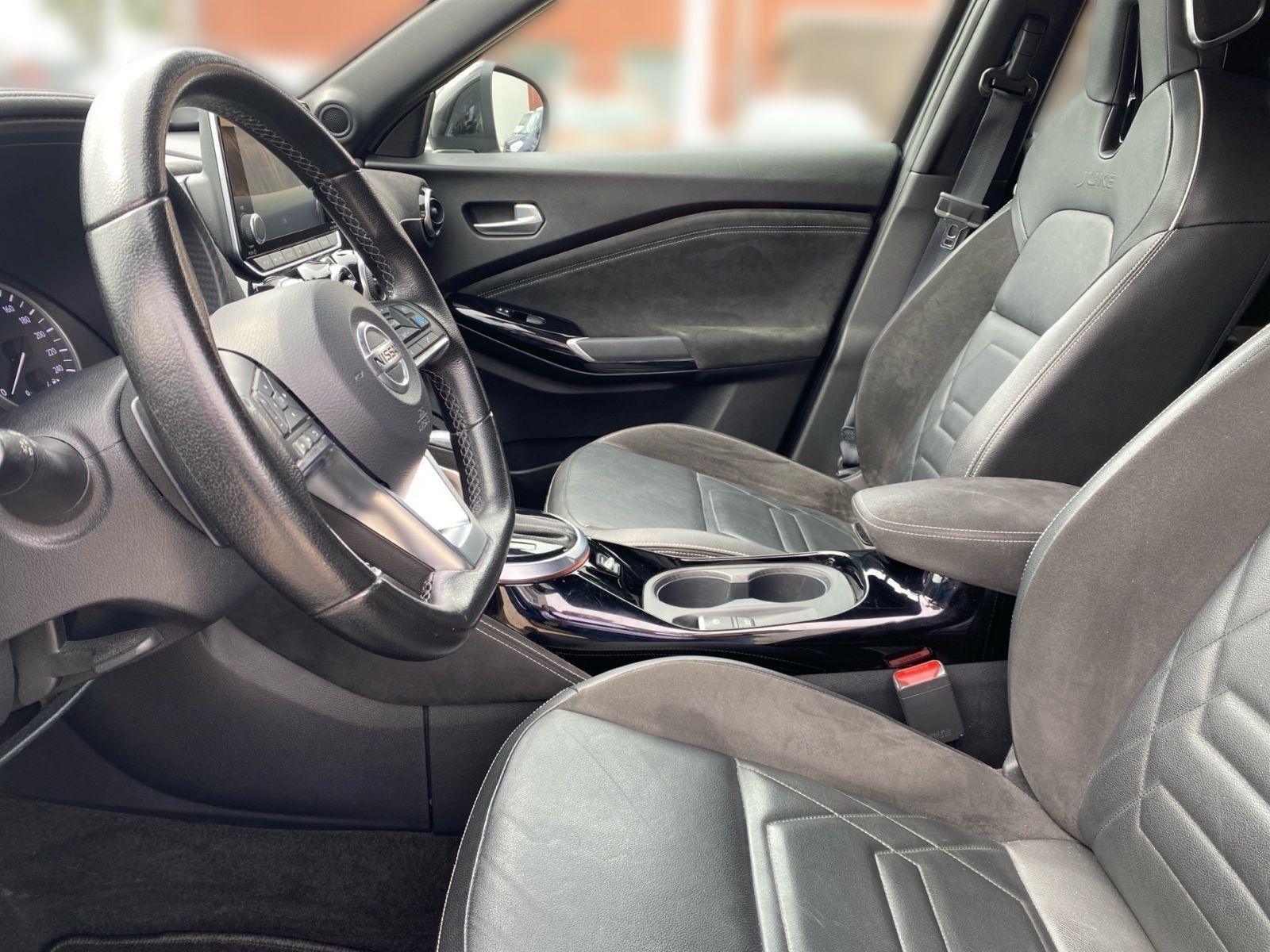 Fahrzeugabbildung Nissan Juke 1.0 DIG-T Autom. N-Design *Bose*360'Kamera*