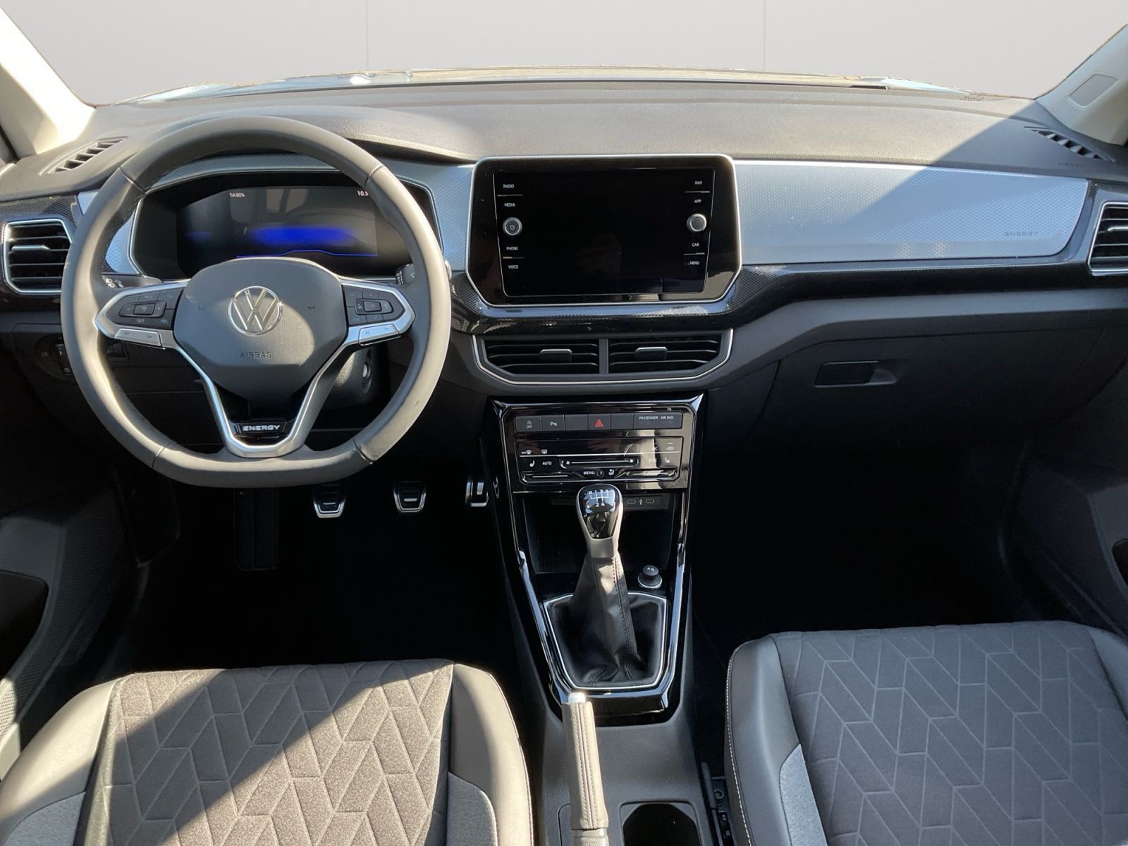 Volkswagen T-Cross - Bild 11