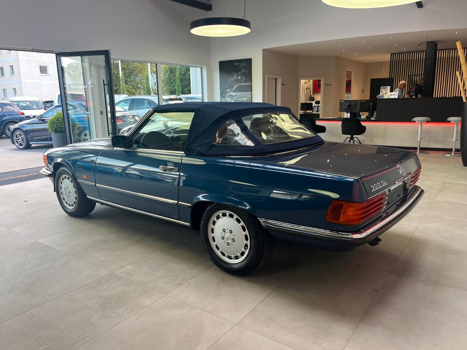 Fahrzeugabbildung Mercedes-Benz SL 300 R107 Cabriolet*H-Kennzeichen*Hardtop*
