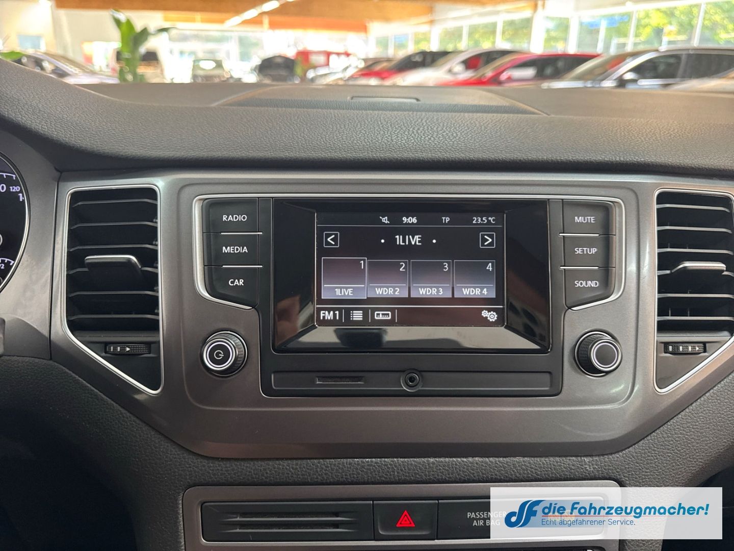 Fahrzeugabbildung Volkswagen Golf Sportsvan VII Trendline BMT Start-Stopp Spe