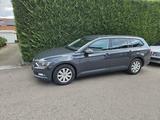 Volkswagen Passat Variant 2.0 TDI SCR DSG Trendline Var... - VW Passat Variant Gebrauchtwagen in Stuttgart