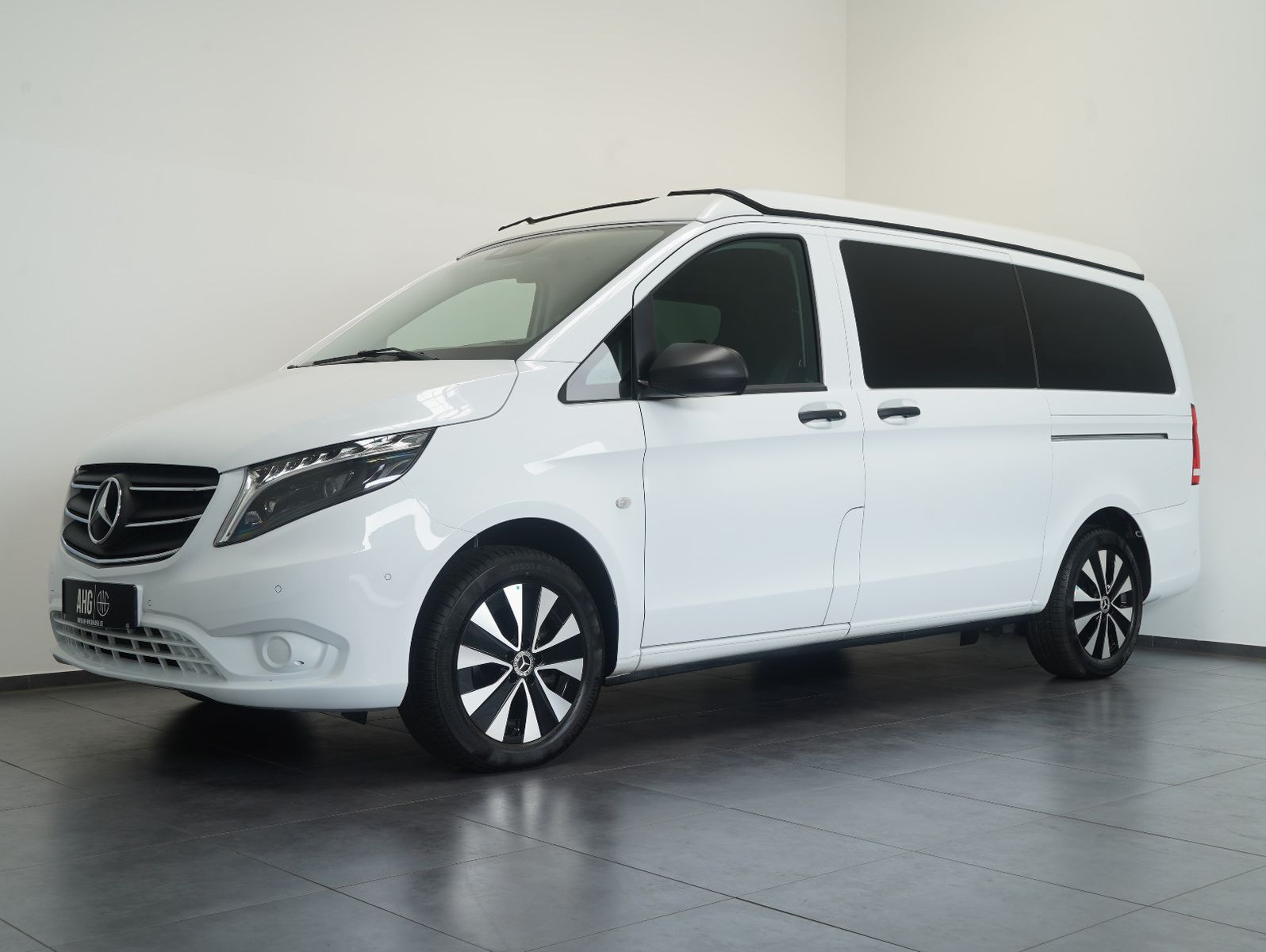 Fahrzeugabbildung Mercedes-Benz Vito Tourer 119 CDI Pro 4x4 lang PÖSSL VANSTAR