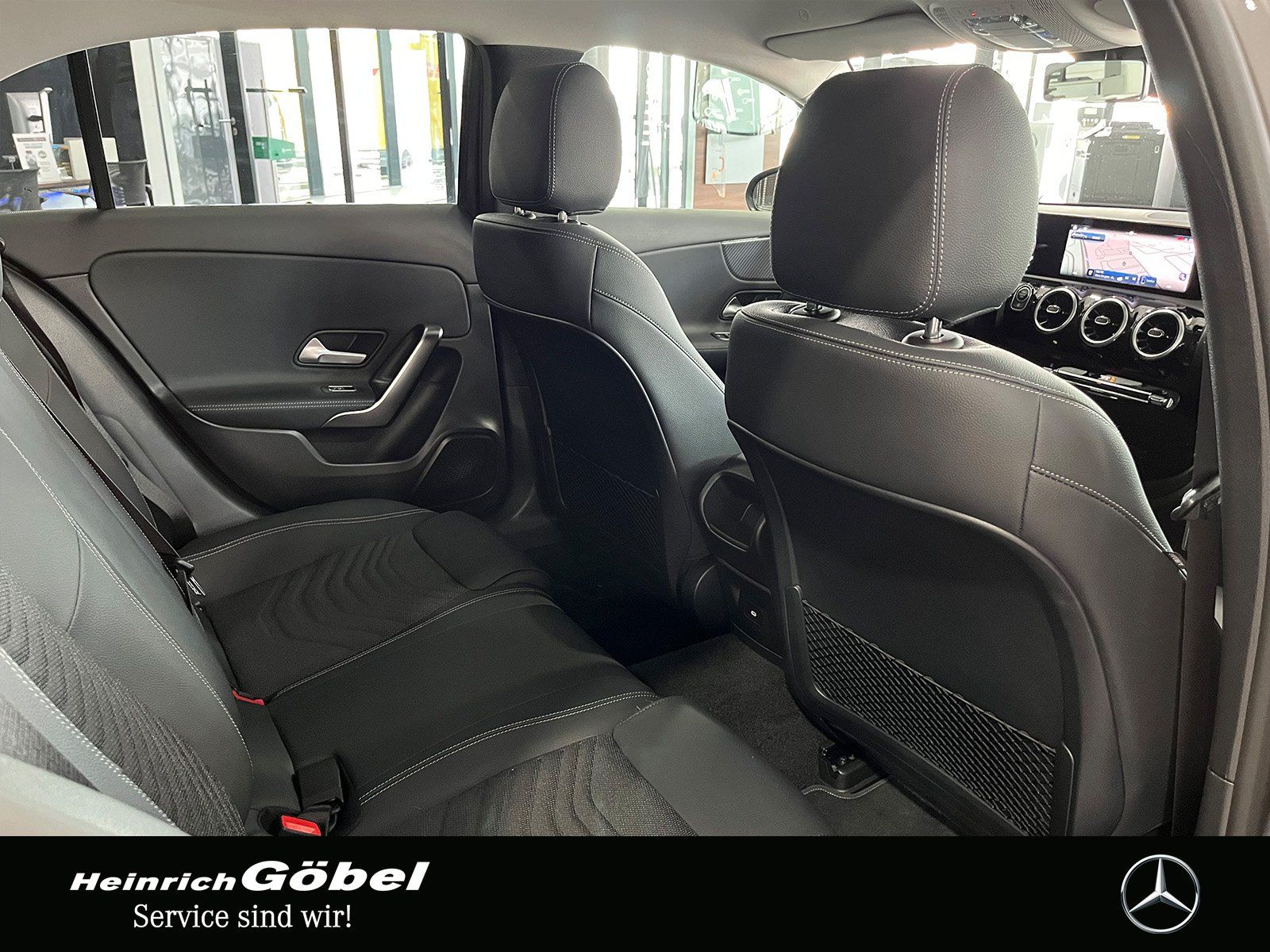 Fahrzeugabbildung Mercedes-Benz A 180 PROGRESSIVE+NIGHT+LED+KAMERA+WINTER.P