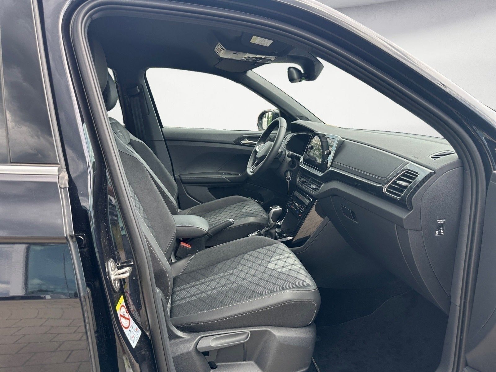 Volkswagen T-Cross - Bild 9