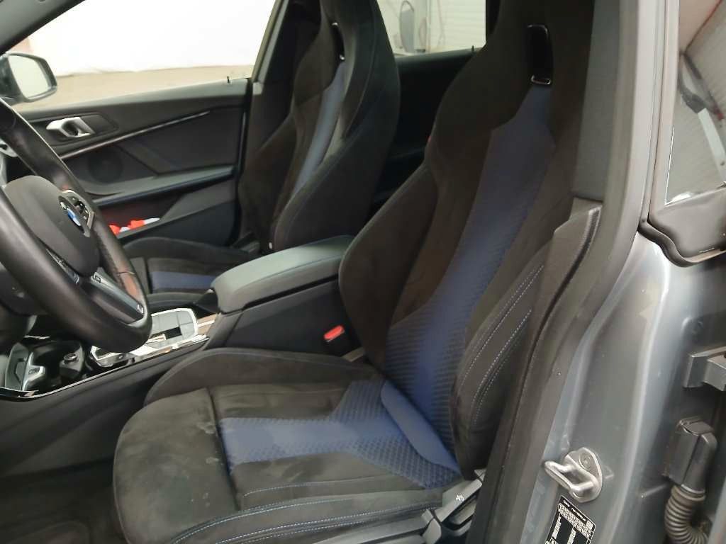 Fahrzeugabbildung BMW 218 i M Sport Gran Coupé HuD Pano Schale ACC