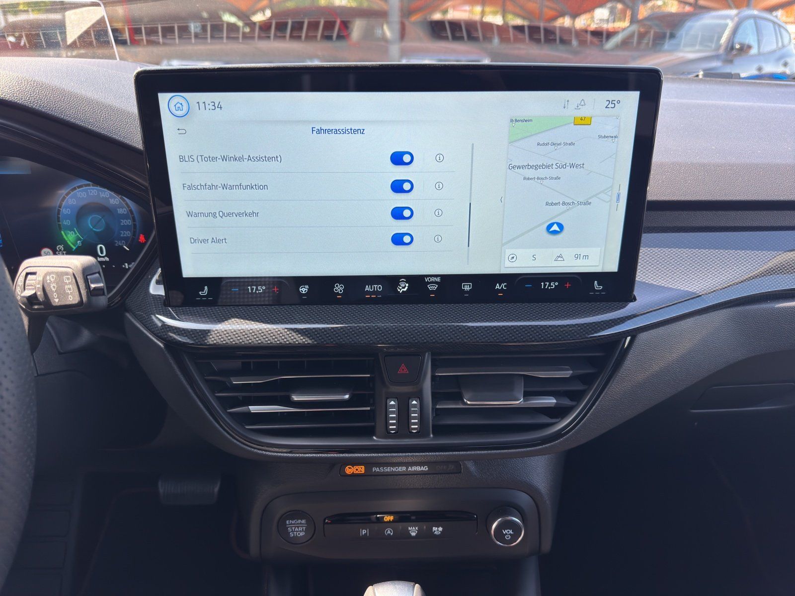 Fahrzeugabbildung Ford Focus 1.0 ST-Line X Aut./AHK/ACC/KAMERA/NAVI/SHZ