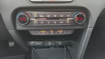 Kia Ceed 1.5T 140 Edition 30 SHZ Kamera PDC Navi