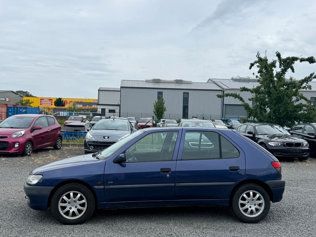 Peugeot 306