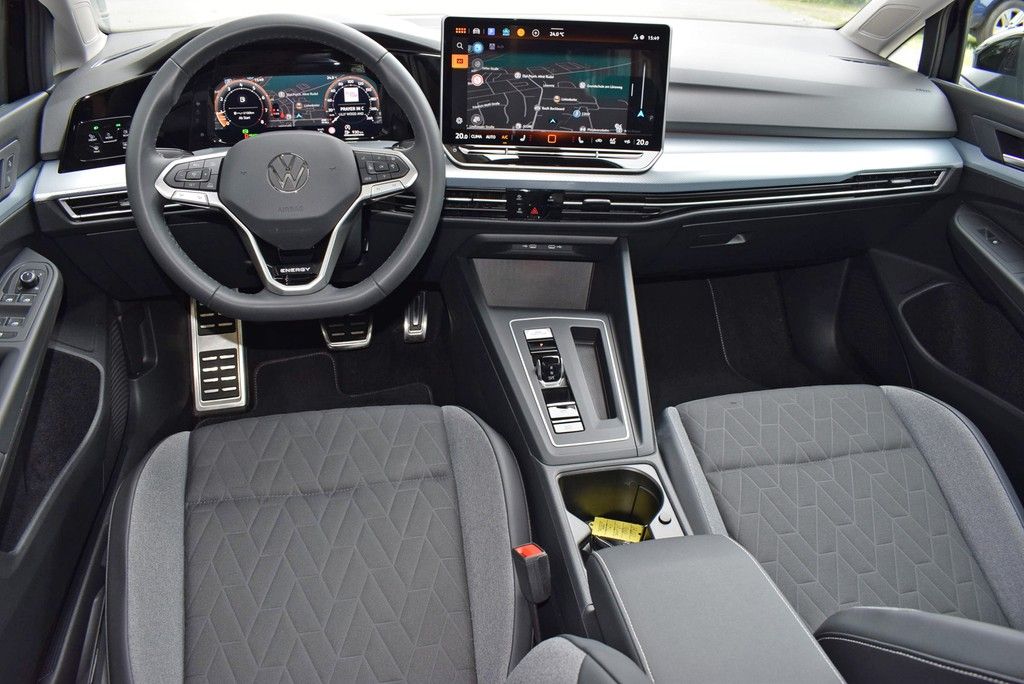 Volkswagen Golf VIII 1.5 eTSI DSG Energy LED AHK RüKam foto 2