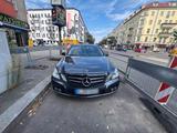 Mercedes-Benz E220 CDI - Mercedes-Benz E 220 aus 2010: Cdi