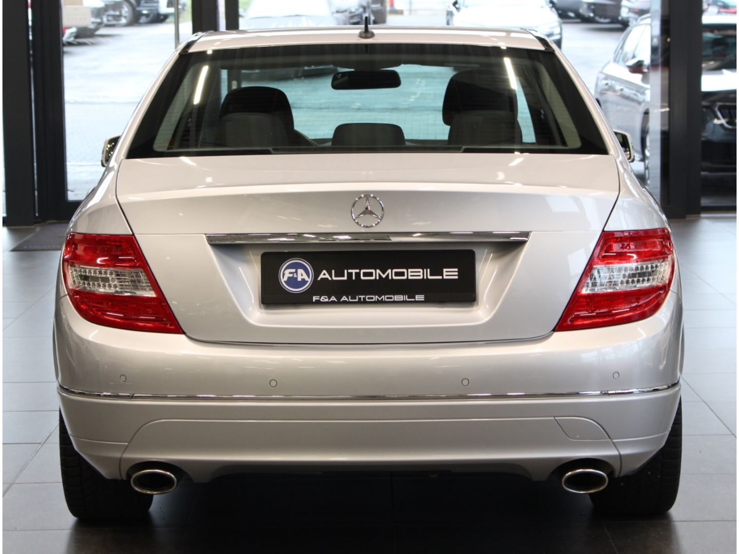 Fahrzeugabbildung Mercedes-Benz C 350 CDI *Avantgarde  *PDC *Navi*Xenon*AHK