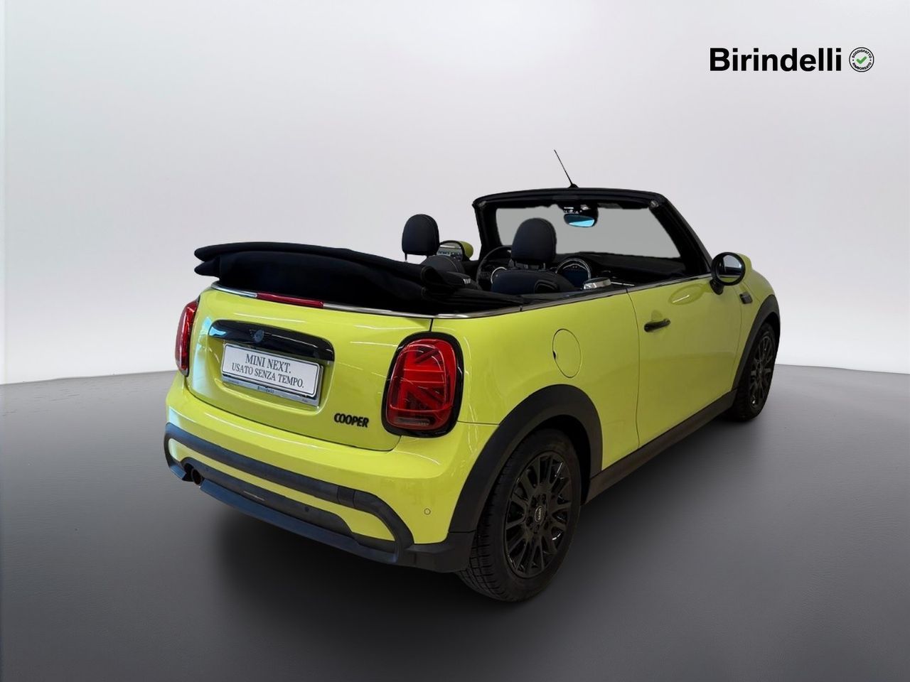 MINI Mini Cabrio (F57) - Mini 1.5 Cooper Classic imagem 3