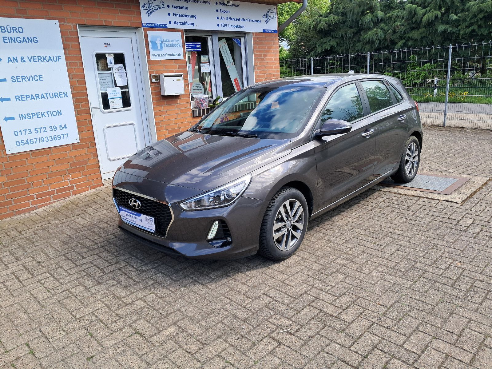 HYUNDAI i30