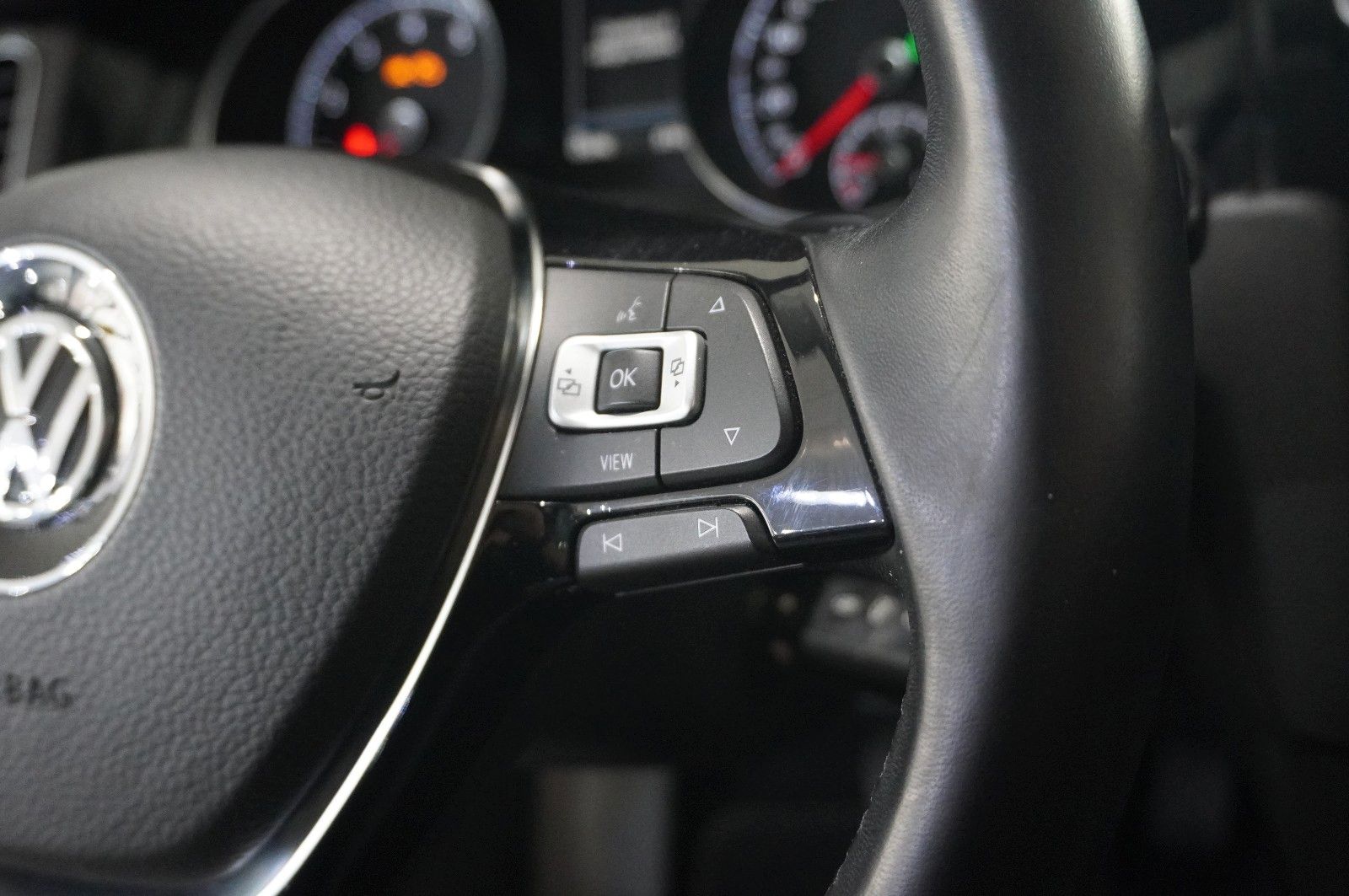 Fahrzeugabbildung Volkswagen Golf VII Lim. 1.5 TSI HIGHLINE DSG NAVI/LED/ACC