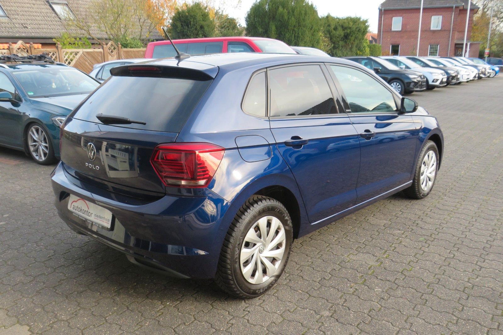 Fahrzeugabbildung Volkswagen Polo United KAMERA SITZH. NAVI KEYLESS APP-CON 1