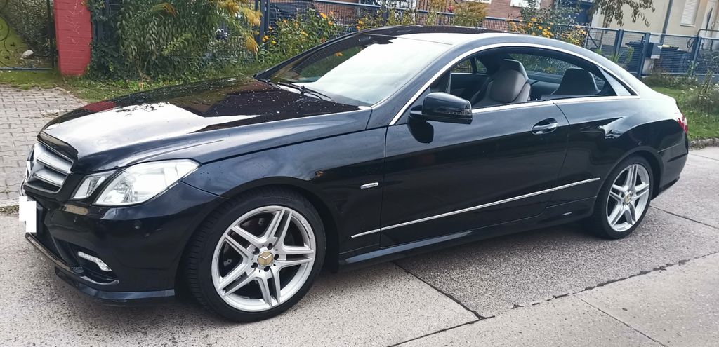 Mercedes-Benz E 220
