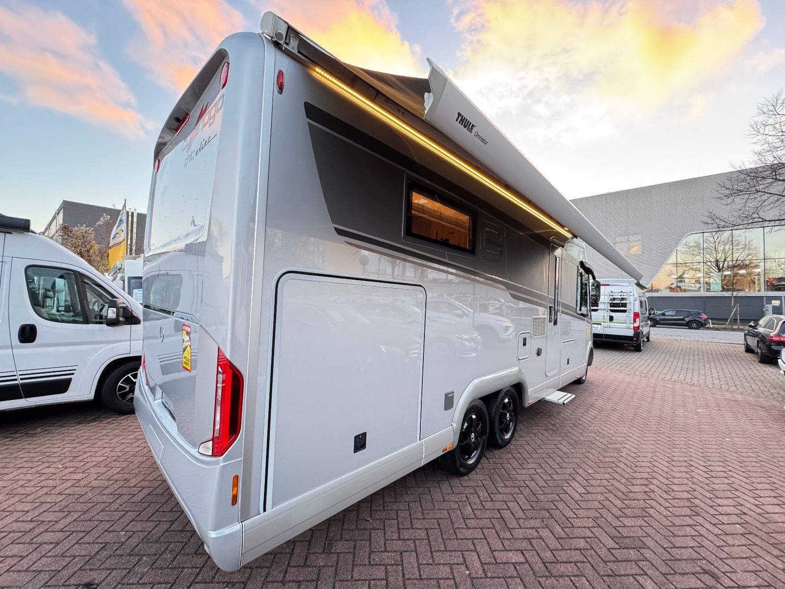 Fahrzeugabbildung Carthago Chic e-line I 51 QB MERCEDES 418 CDI 9GT 1.HAND